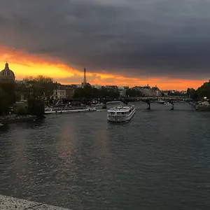 In In Paris
